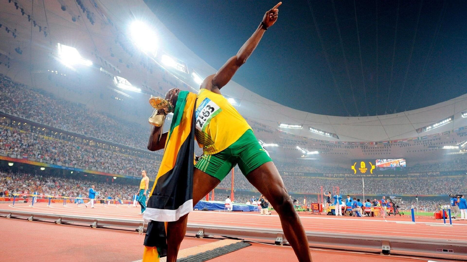 _精彩战况不停：比赛高光时刻大整合_，赛场精彩瞬间